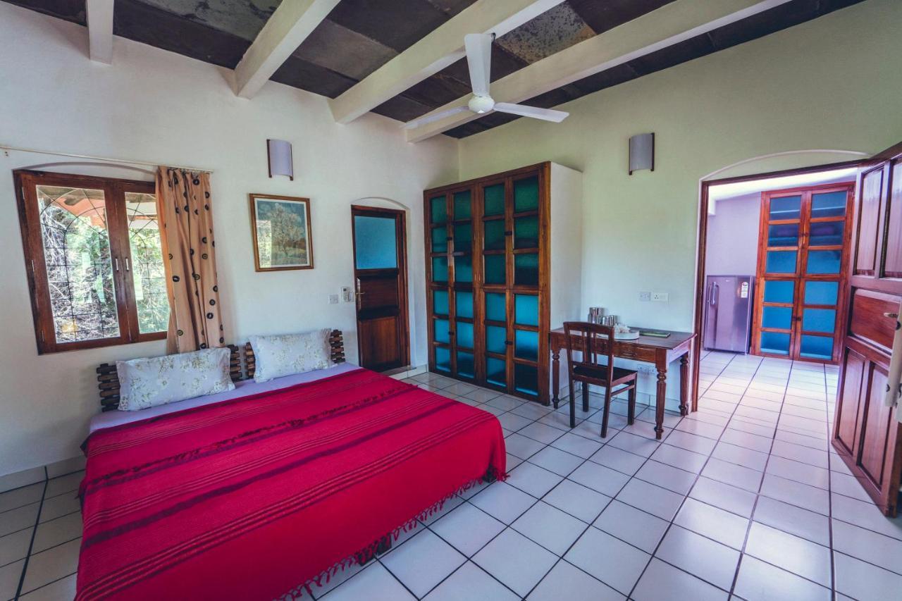 Gaia'S Garden Guest House Auroville Exterior photo