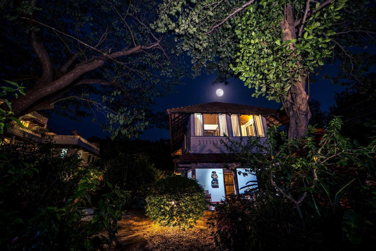 Gaia'S Garden Guest House Auroville Exterior photo