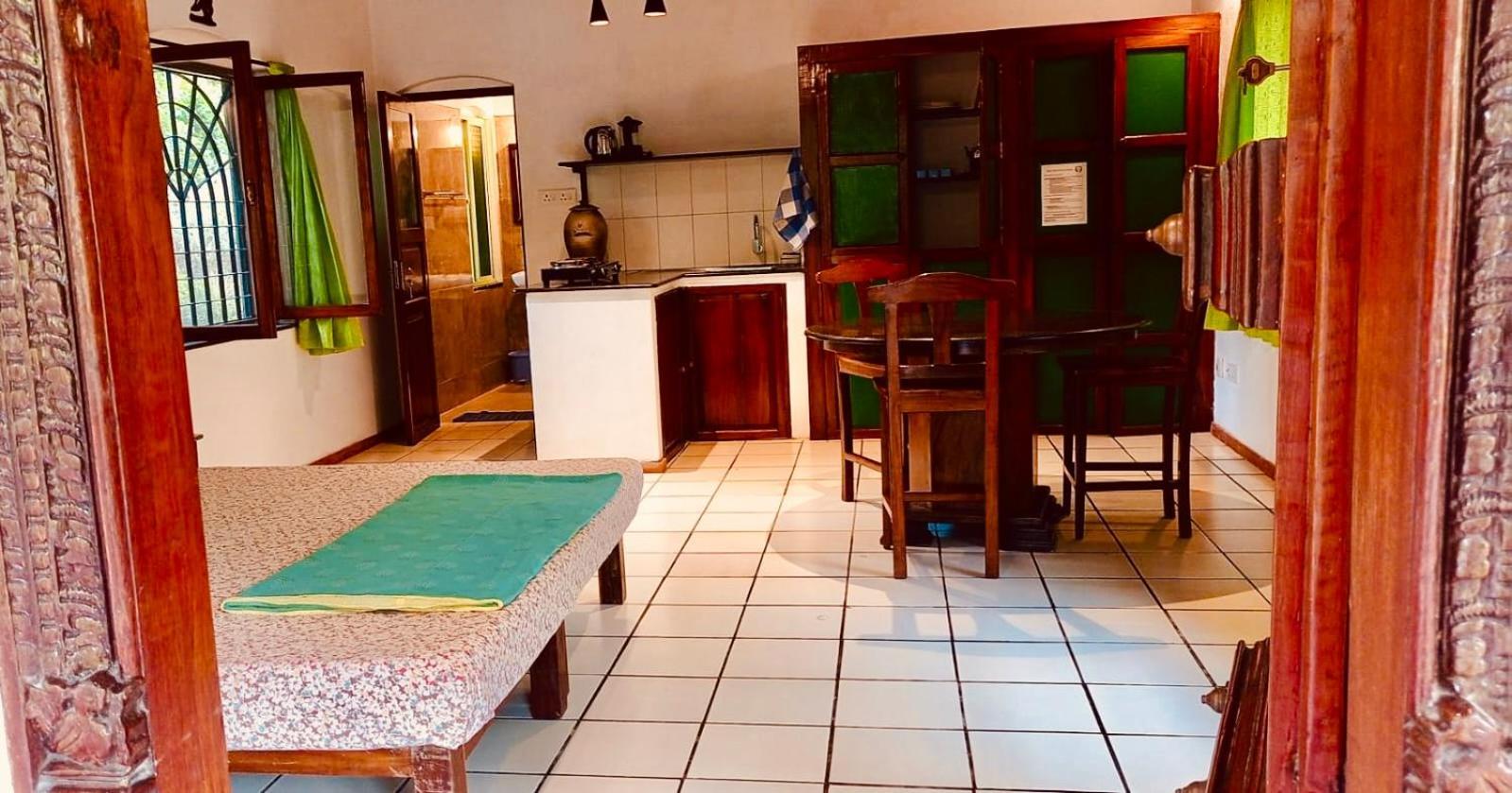 Gaia'S Garden Guest House Auroville Room photo