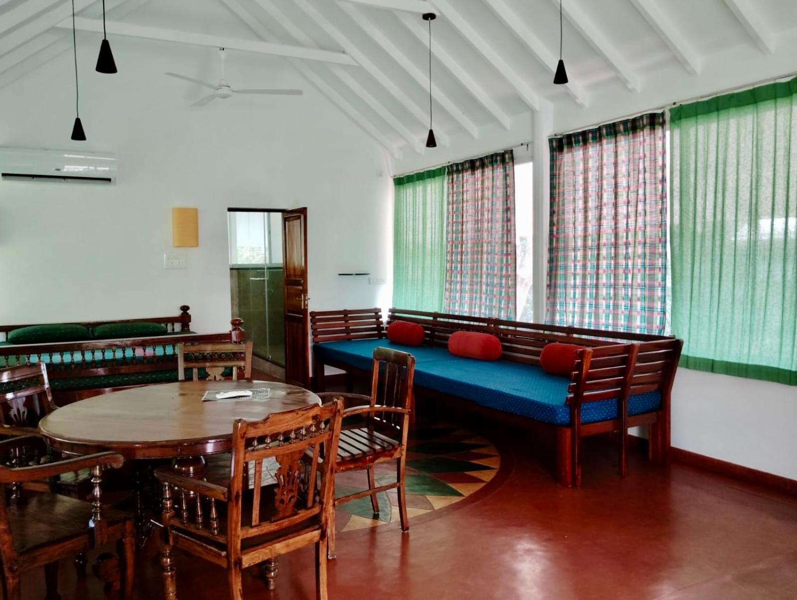 Gaia'S Garden Guest House Auroville Exterior photo